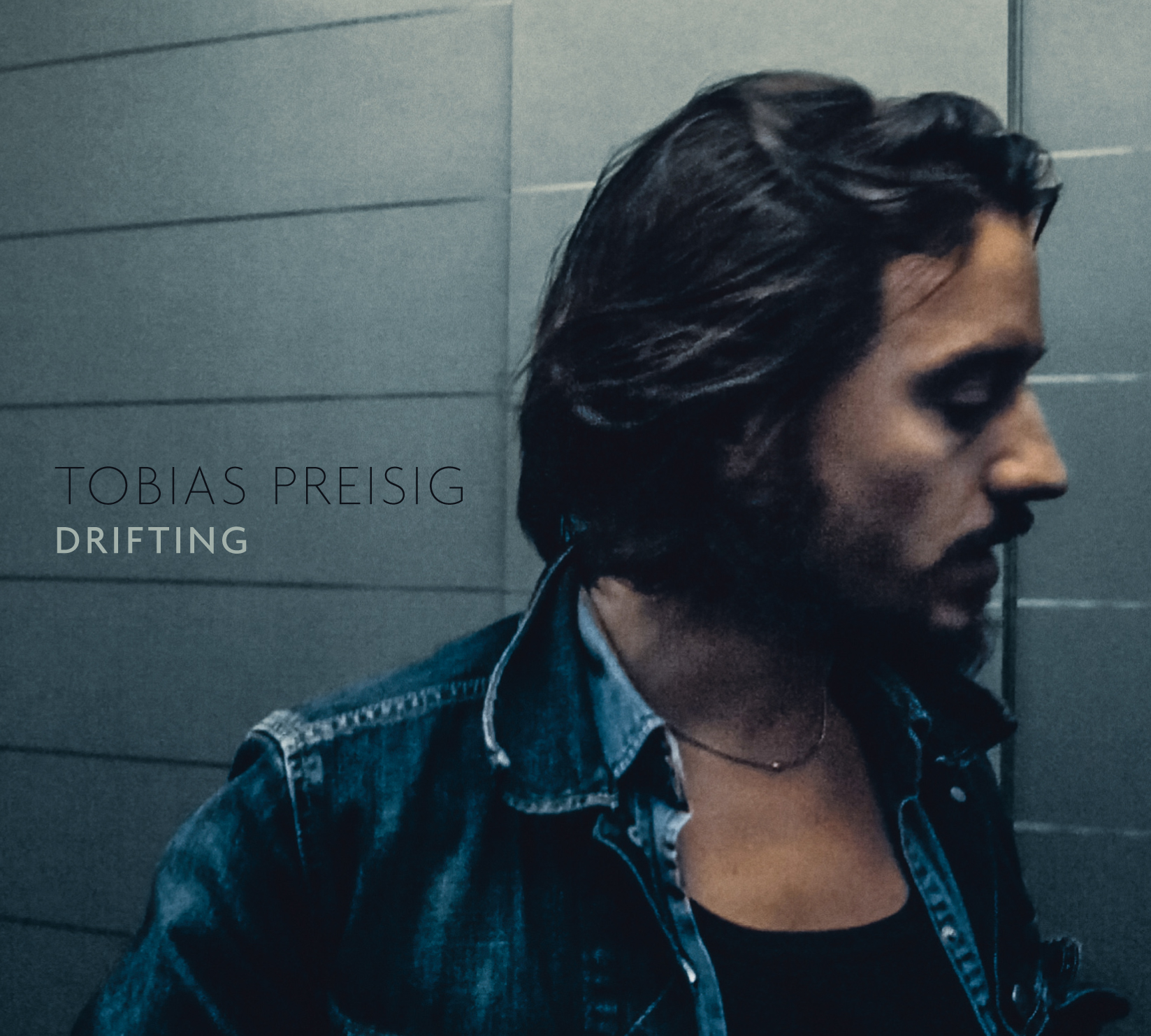 Tobias Preisig's 'Drifting'